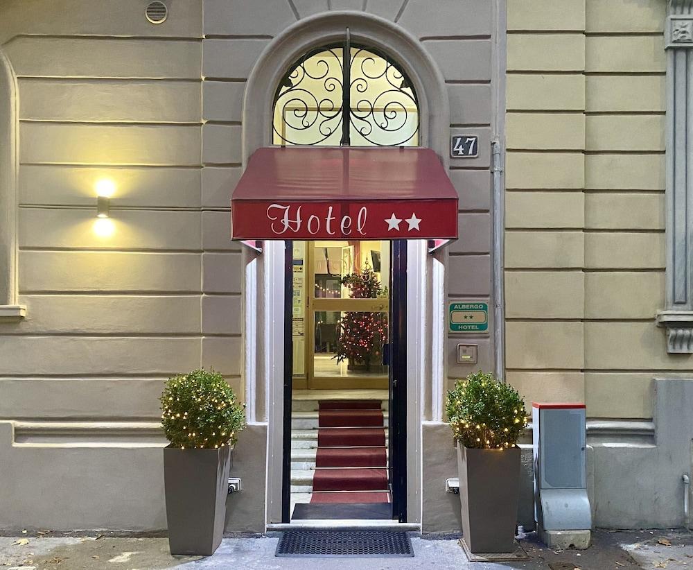 Hotel Due Giardini Milaan Buitenkant foto