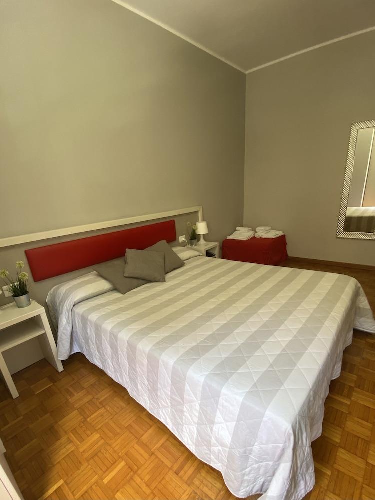 Hotel Due Giardini Milaan Buitenkant foto